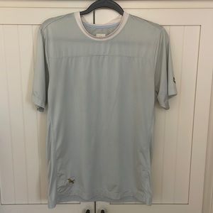 Used Men’s Medium Tracksmith Twilight t-shirt.